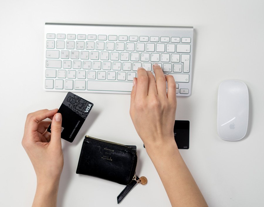 person shopping on ecommerce platform